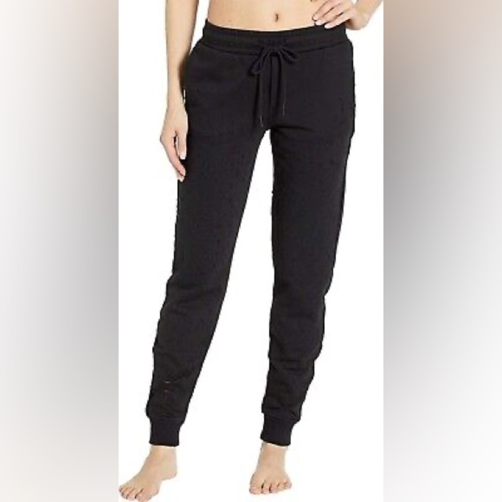 Alo Yoga black distressed sweatpants size Medium